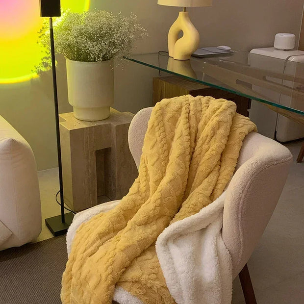 Thickened Office Shawl Air Conditioning Small Blanket Coral Velvet Flannel Lamb Wool Blanket Nap Sofa Cover Tafu Velvet Blanket